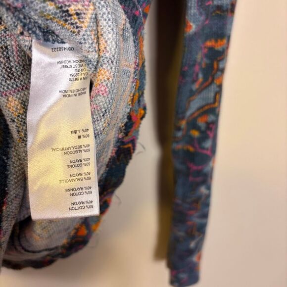 Pilcro Anthropologie Blue with Orange & Pink Patterned V Neck Long Sleeve XXS - Picture 5 of 5